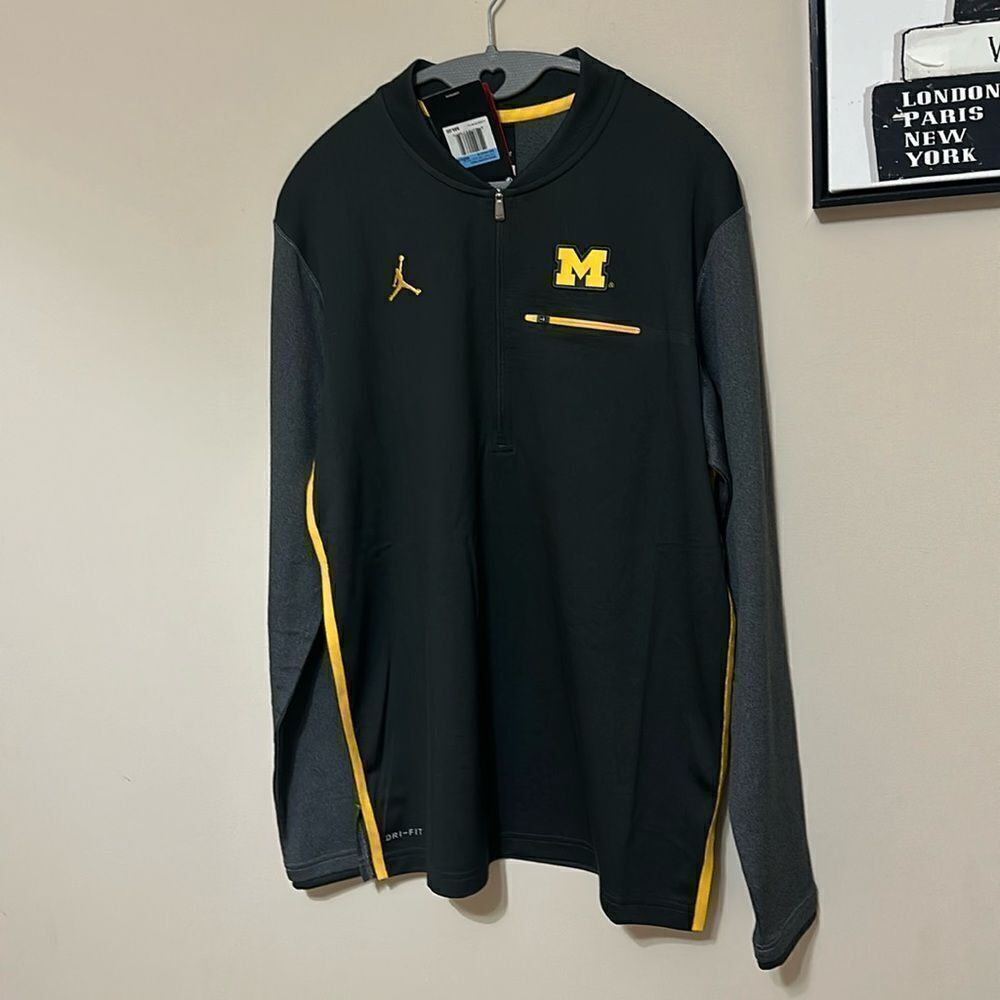 NWT Nike Dri-Fit Jordan Michigan Men's 1/4 Zip Pullover LS Gray Yellow Logo